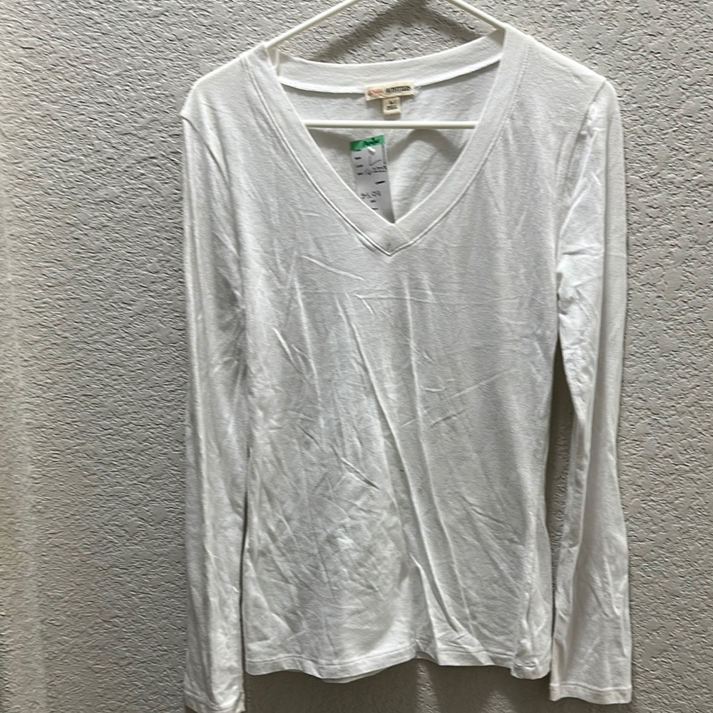 Women's White V-Neck Top